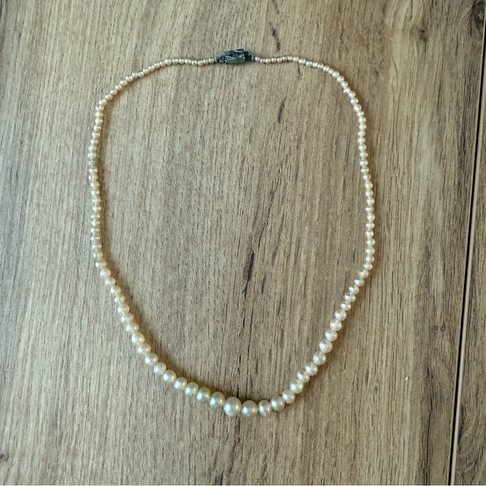 vintage made in japan faux‎ pearl necklace 16” Graduated Size pearls Box Clasp